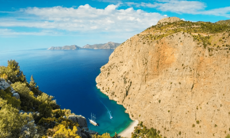 Lycian-Way-view-from-Faralya-821×576